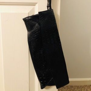 Black wristlet